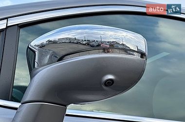 Мінівен Chrysler Pacifica 2017 в Києві