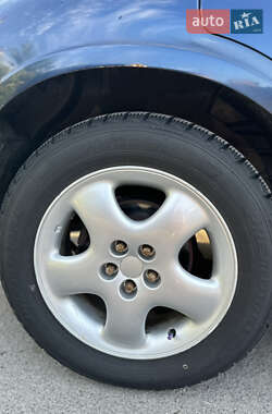Хэтчбек Chrysler PT Cruiser 2000 в 
