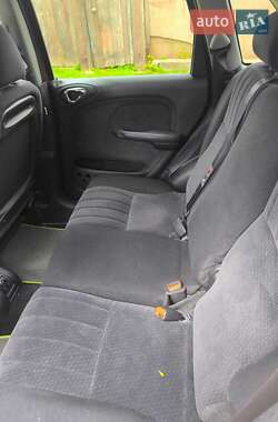 Универсал Chrysler PT Cruiser 2004 в 