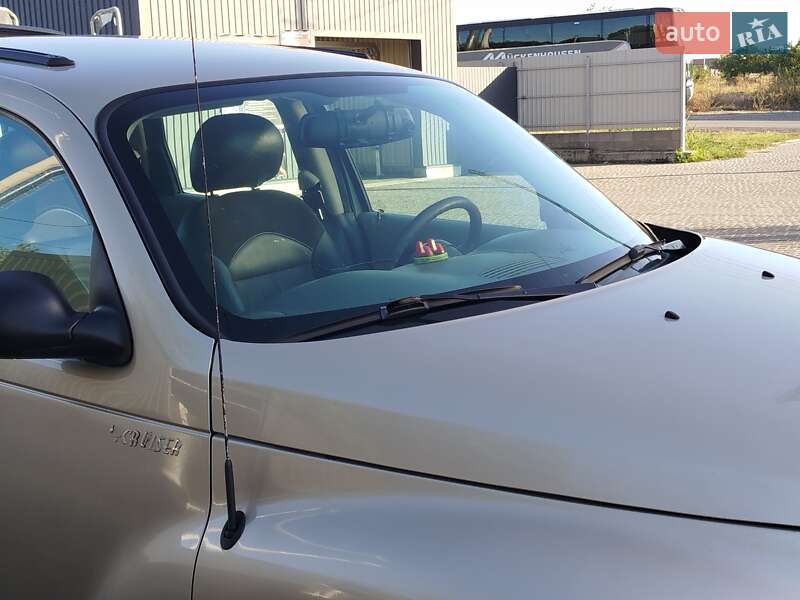 Седан Chrysler PT Cruiser 2003 в Умані