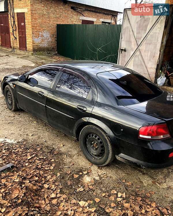 Седан Chrysler Sebring 2004 в Києві
