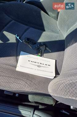 Седан Chrysler Sebring 2004 в 