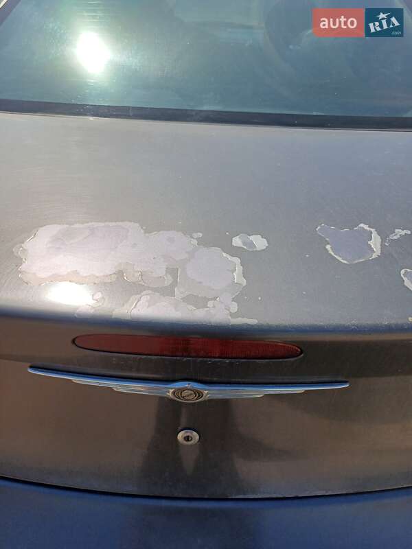 Седан Chrysler Sebring 2004 в Днепре