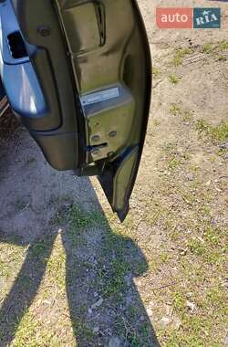 Седан Chrysler Sebring 2004 в Днепре