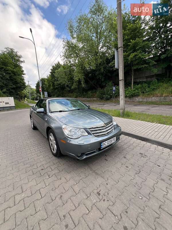 Седан Chrysler Sebring 2007 в Львове