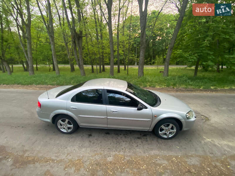 Седан Chrysler Sebring 2001 в Яготине