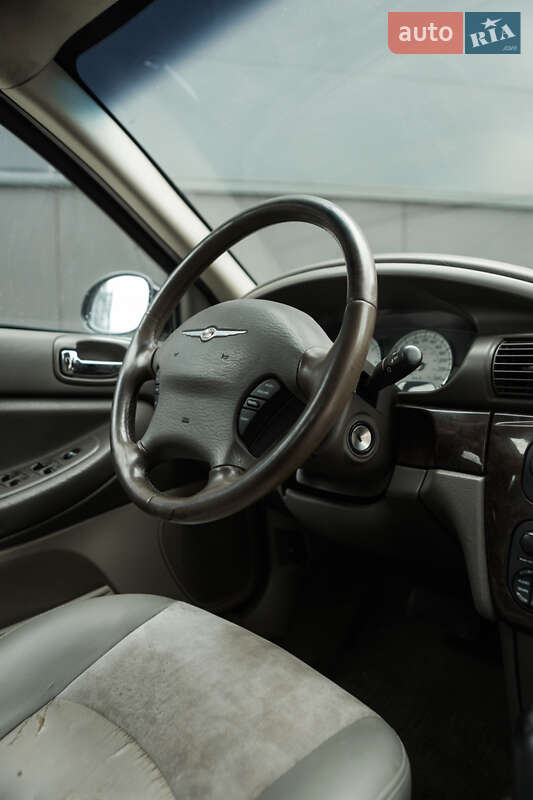 Седан Chrysler Sebring 2006 в Києві