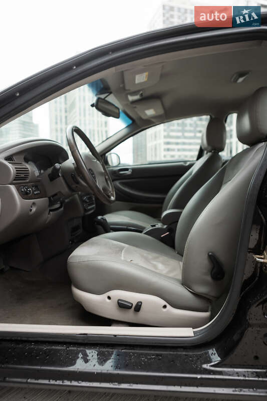 Седан Chrysler Sebring 2006 в Києві