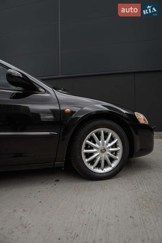 Седан Chrysler Sebring 2006 в Києві