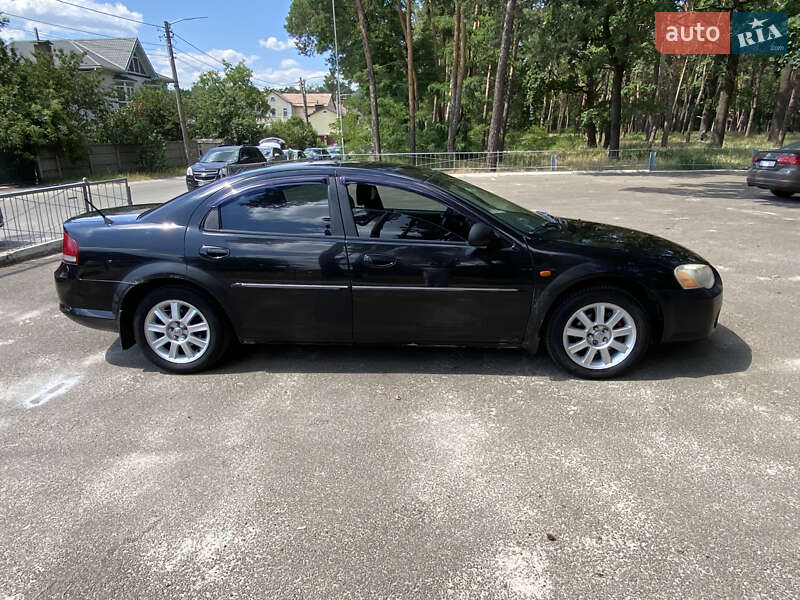 Седан Chrysler Sebring 2005 в Киеве