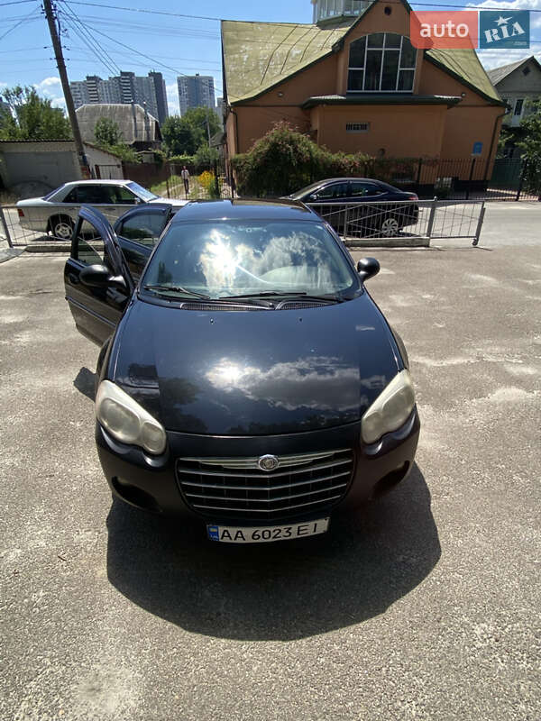 Седан Chrysler Sebring 2005 в Киеве