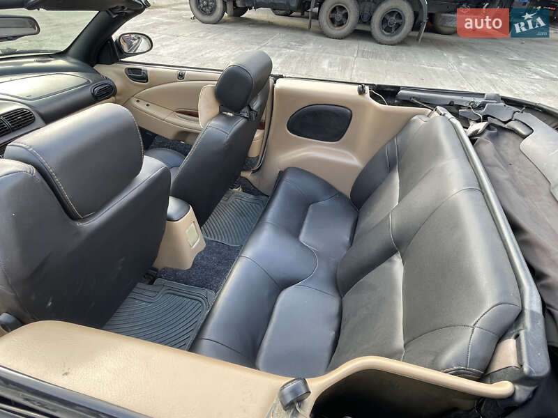 Кабриолет Chrysler Sebring 1999 в Солотвине