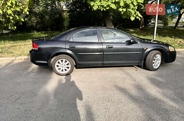 Седан Chrysler Sebring 2004 в 