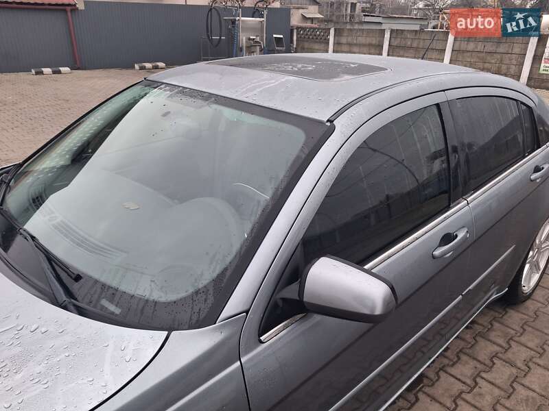 Седан Chrysler Sebring 2006 в Мукачево