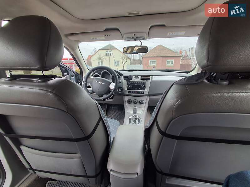 Седан Chrysler Sebring 2006 в Мукачево