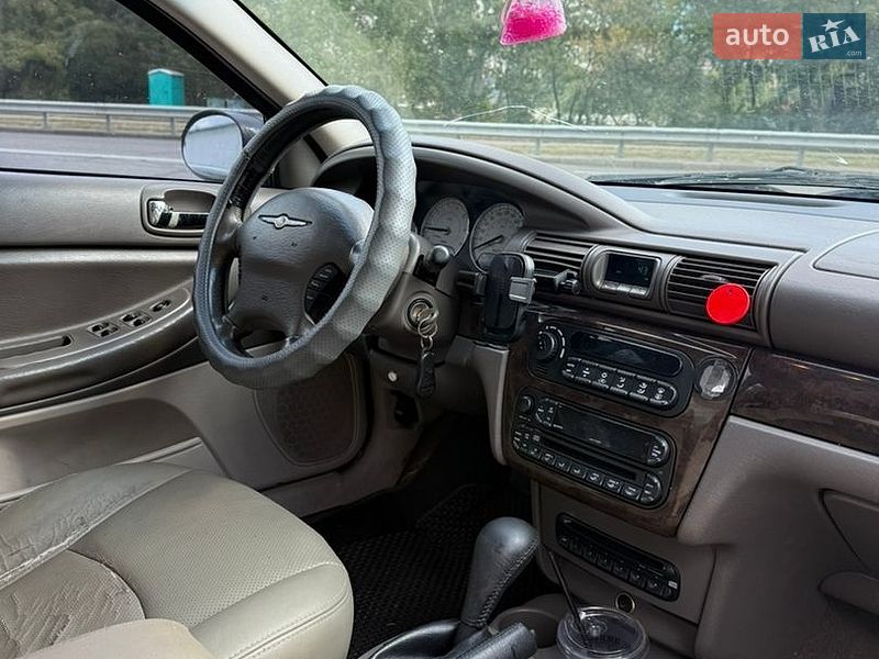 Седан Chrysler Sebring 2006 в Киеве