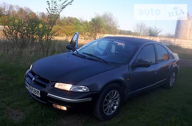 Седан Chrysler Stratus 1995 в Львове