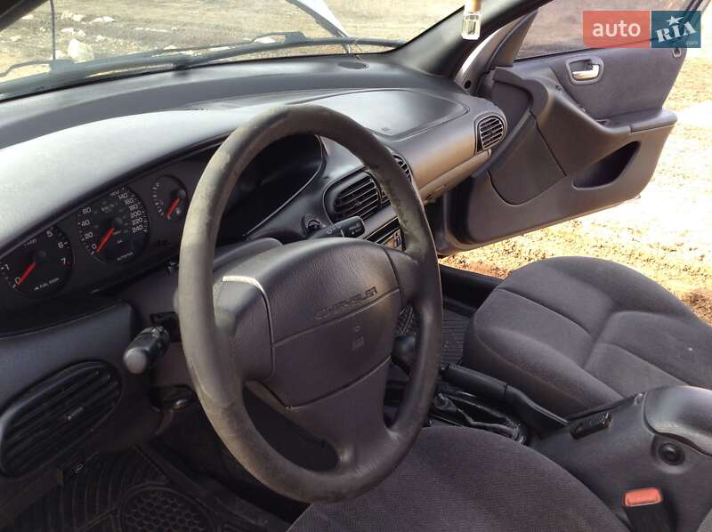 Седан Chrysler Stratus 1999 в Миколаєві