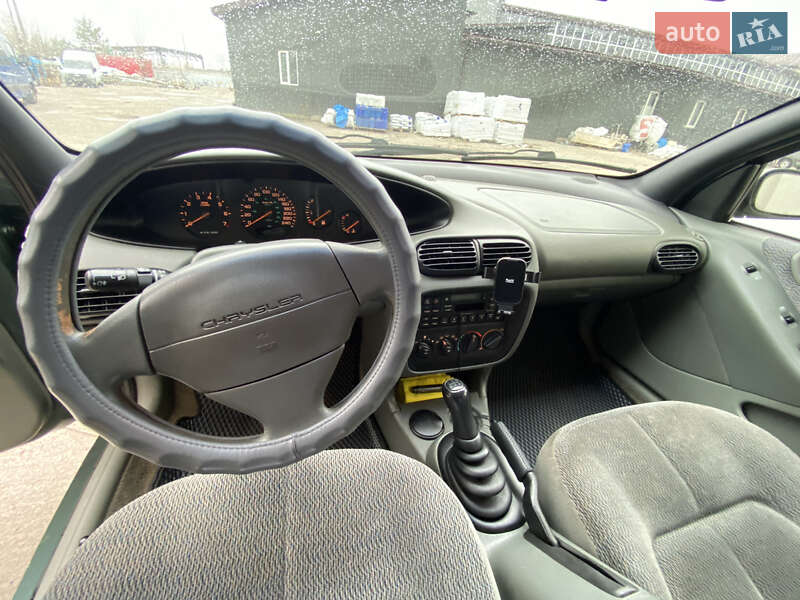 Седан Chrysler Stratus 1997 в Киеве фото 47 Седан Chrysler Stratus 1997 в Киеве