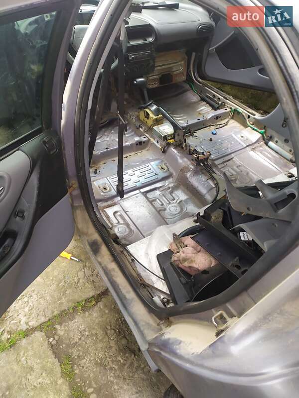 Седан Chrysler Stratus 1995 в Новом Роздоле