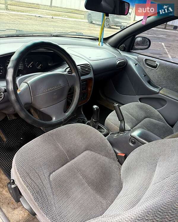 Седан Chrysler Stratus 1995 в Кривому Розі фото 7 Седан Chrysler Stratus 1995 в Кривому Розі