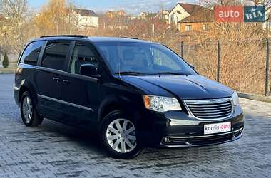 Минивэн Chrysler Town & Country 2012 в Хмельницком