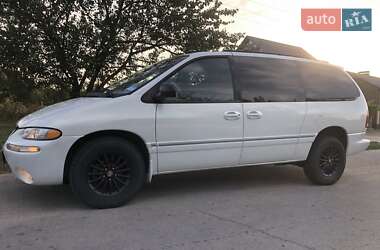Минивэн Chrysler Town & Country 1999 в Виннице