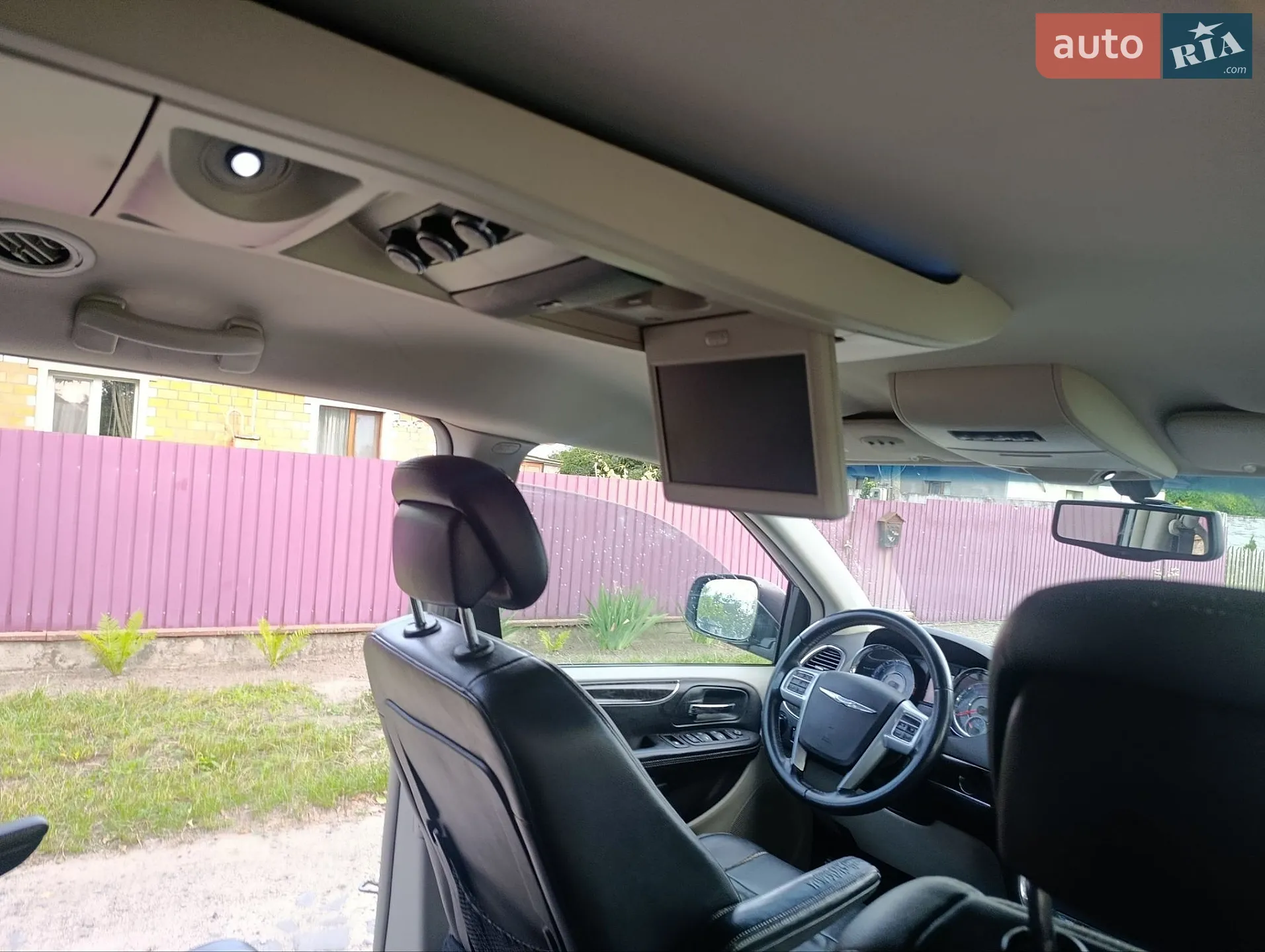2013 Chrysler Town & Country - мініатюра 9