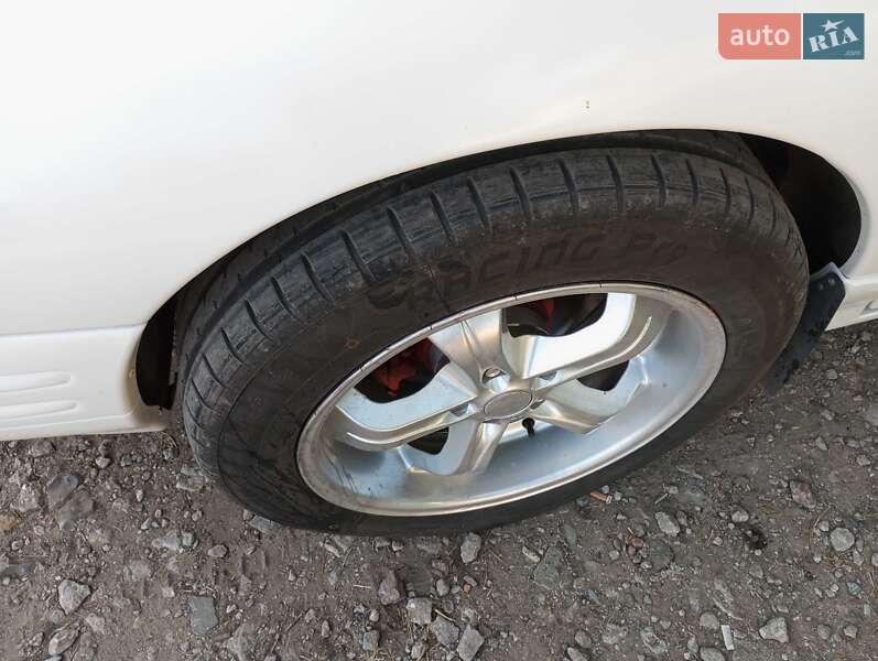 Седан Chrysler Vision 1997 в Одессе