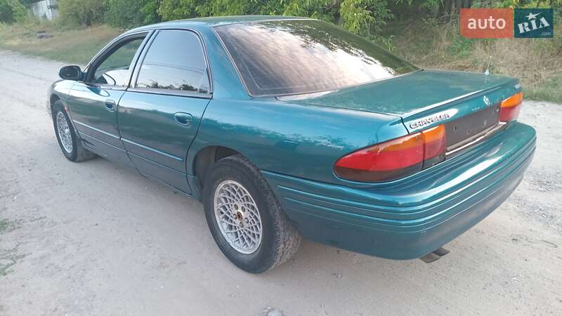 Седан Chrysler Vision 1994 в Днепре