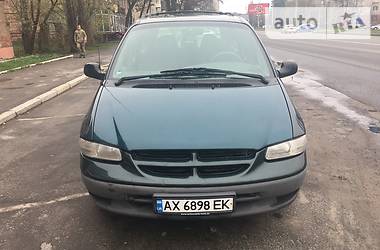 Минивэн Chrysler Voyager 2000 в Харькове