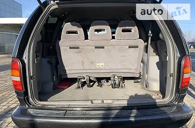 Мінівен Chrysler Voyager 2000 в 