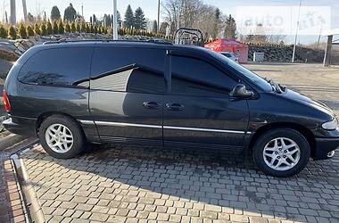 Мінівен Chrysler Voyager 2000 в 