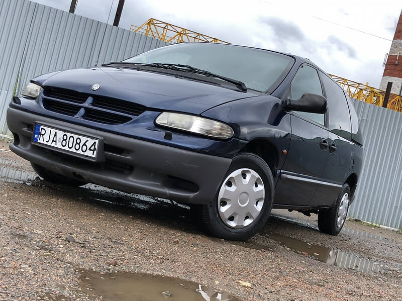 Универсал Chrysler Voyager 2001 в Дрогобыче