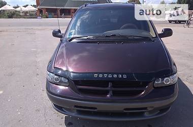 Минивэн Chrysler Voyager 1996 в Киеве