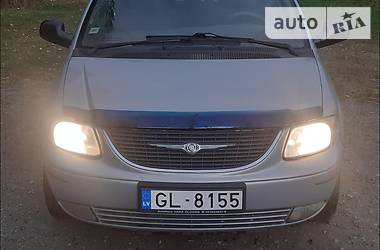 Минивэн Chrysler Voyager 2002 в Калуше