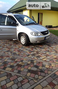 Минивэн Chrysler Voyager 2003 в 