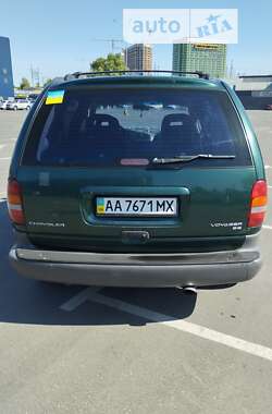 Минивэн Chrysler Voyager 1999 в Киеве