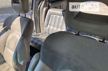 Минивэн Chrysler Voyager 2002 в 