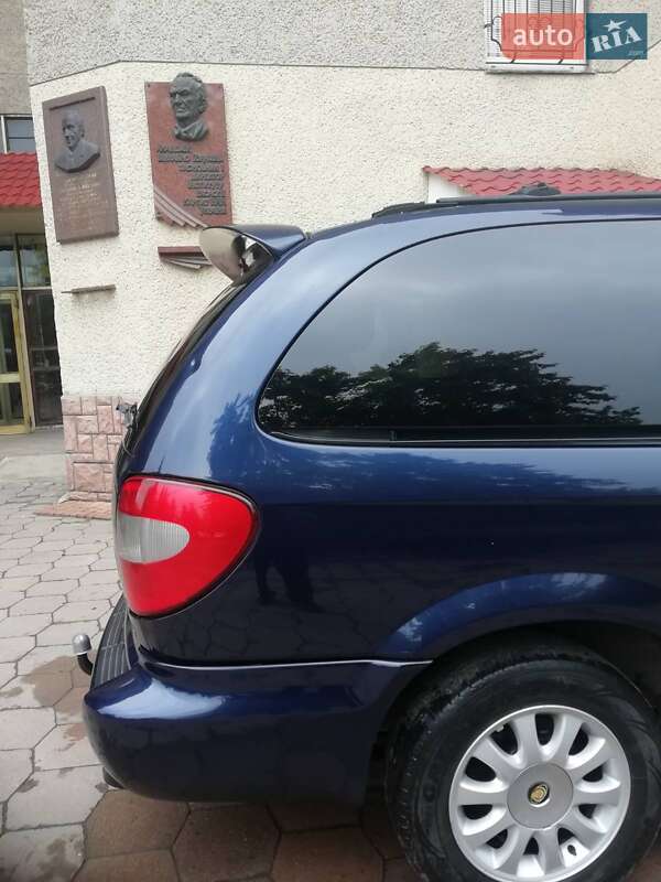 Мінівен Chrysler Voyager 2006 в Львові