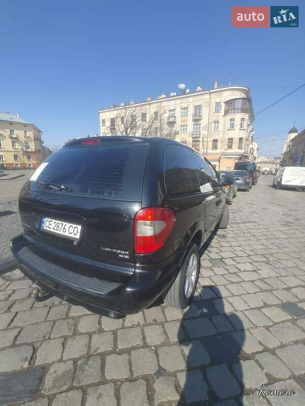 Минивэн Chrysler Voyager 2005 в Черновцах