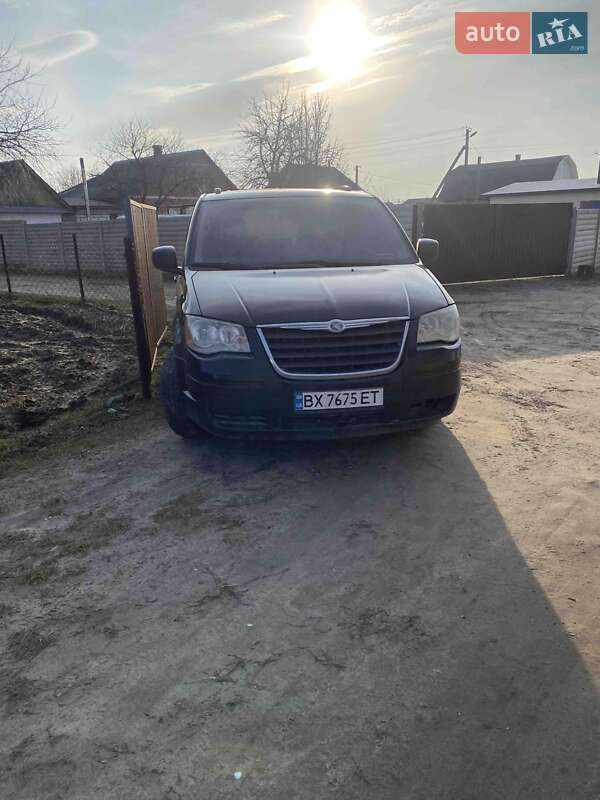 Внедорожник / Кроссовер Chrysler Voyager 2008 в Хмельницком