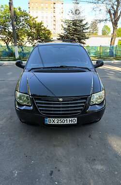 Мінівен Chrysler Voyager 2005 в Волочиську