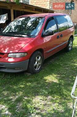 Минивэн Chrysler Voyager 1999 в 