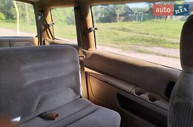 Минивэн Chrysler Voyager 1991 в 