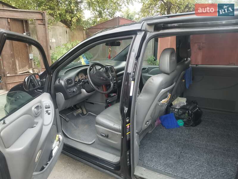 Мінівен Chrysler Voyager 2005 в Білій Церкві