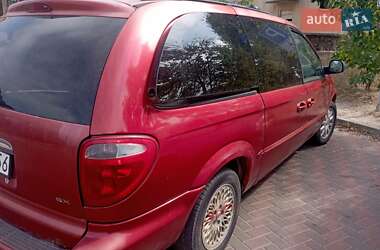 Минивэн Chrysler Voyager 2001 в Сарнах