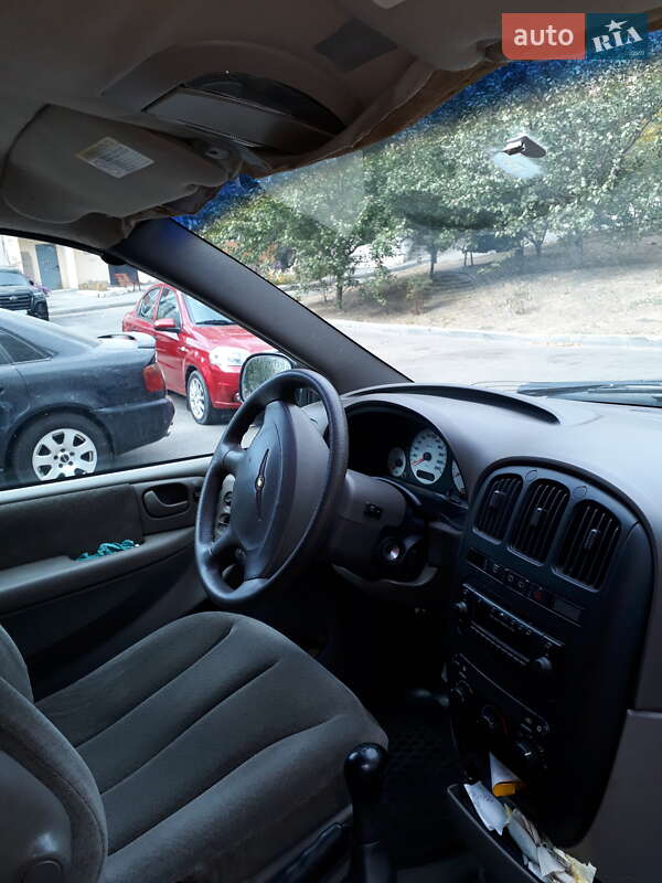 Минивэн Chrysler Voyager 2002 в Харькове