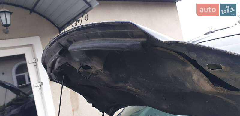 Минивэн Chrysler Voyager 2006 в Жовкве