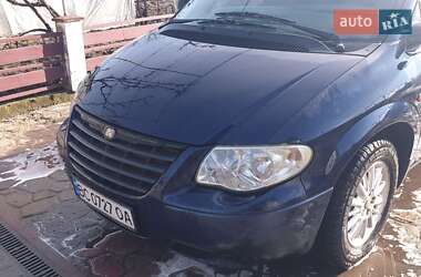 Минивэн Chrysler Voyager 2006 в 